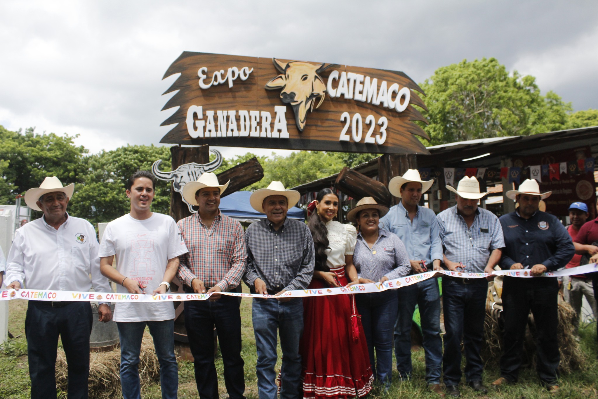 Inaugura Juan Rosario Expo Ganadera Catemaco 2023 – Noticias Perfil